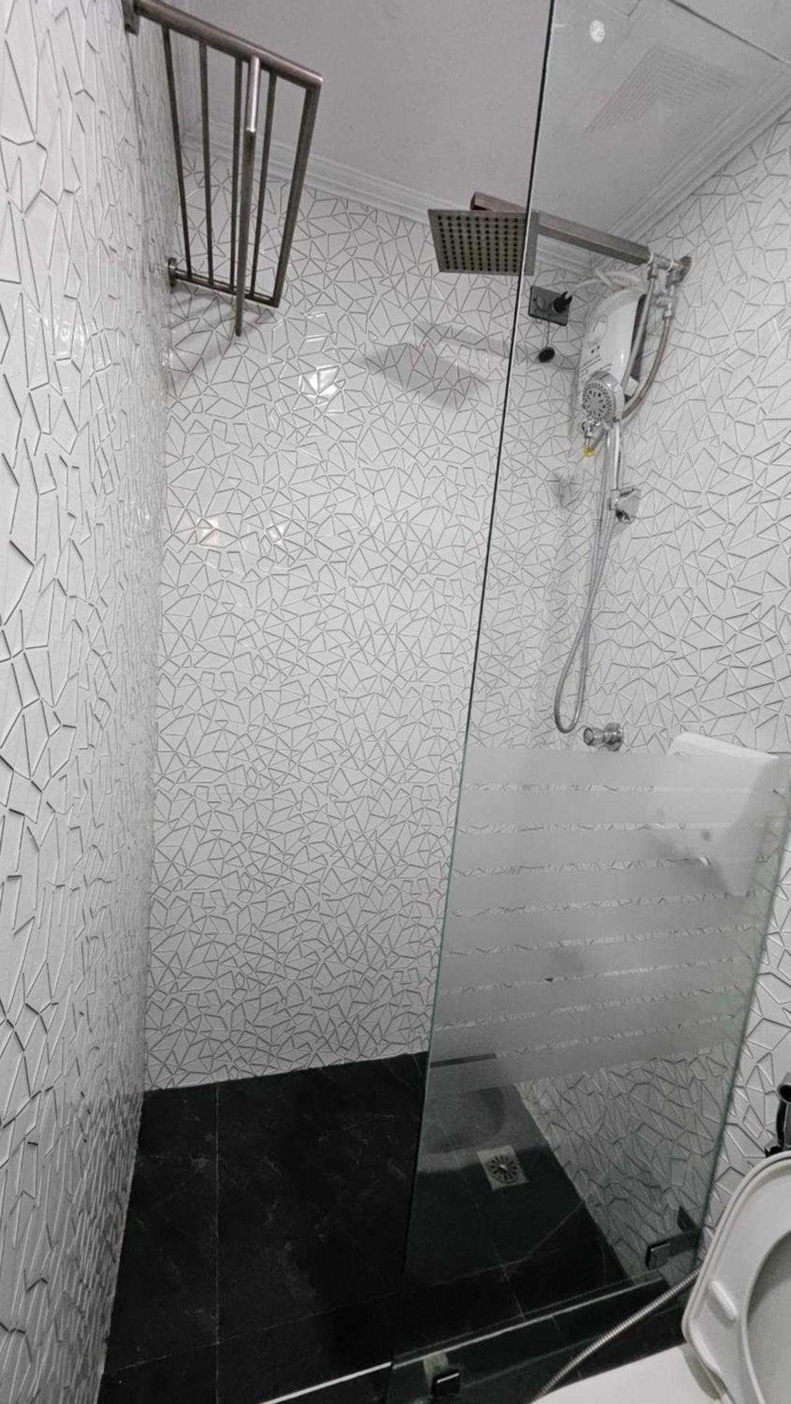 Cozy 2Br Staycation With Balcony Chateau Elysee For 4-6 Pax Paranaque City Экстерьер фото