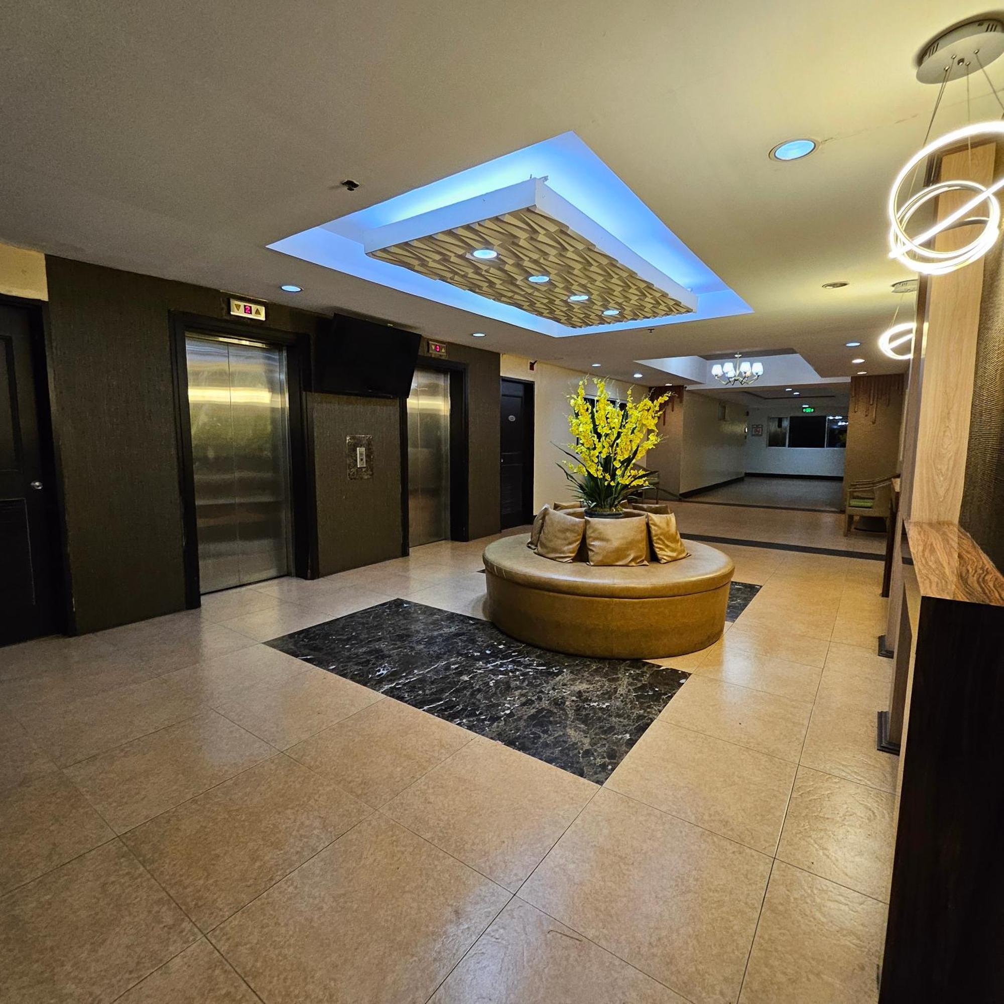 Cozy 2Br Staycation With Balcony Chateau Elysee For 4-6 Pax Paranaque City Экстерьер фото