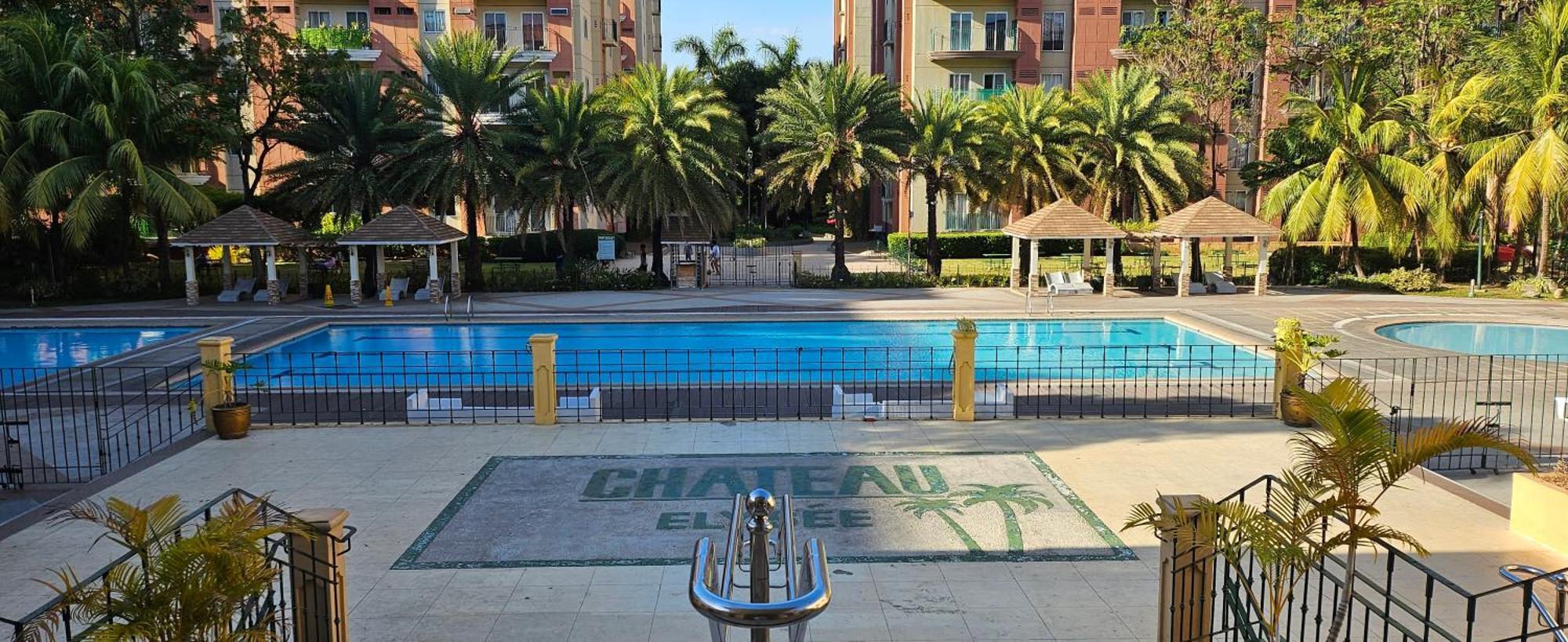 Cozy 2Br Staycation With Balcony Chateau Elysee For 4-6 Pax Paranaque City Экстерьер фото